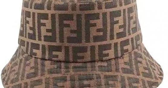 Miglior fendi cappello uomo